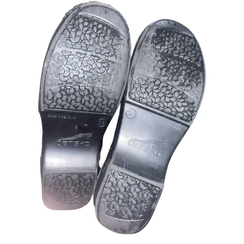 Dansko Wildflower Clog- size 36 (size 6) Comfortable & lightweight - Picture 2 of 5